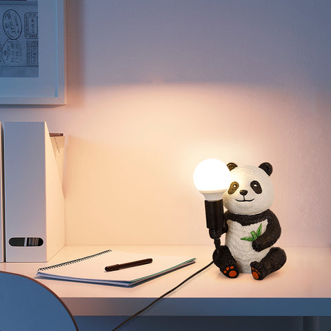 Lampade da tavolo in resina dal design panda, luce notturna creativa moderna con cavo di collegamento, lampada da scrivania a LED con animali, lampada da comodino per la casa