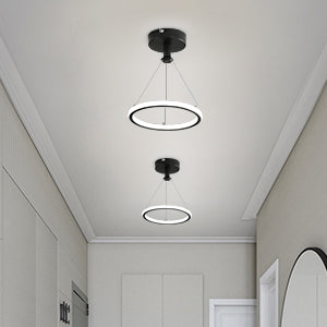 Lampadario moderno a LED ad anello 32W Lampadario moderno a sospensione a LED per tavolo da pranzo Lampadario a LED in acrilico, 220V, 22CM Lampadario a soffitto a LED per soggiorno, sala da pranzo, corridoio, caffetteria, bancone bar, nero 