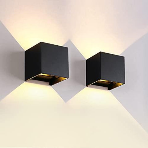 Lampada da parete a LED per esterni, confezione da 2, applique da interni da 12 W con illuminazione da parete per esterni ad angolo regolabile, lampada da parete moderna impermeabile IP65 per soggiorno, camera da letto (nero) bianco caldo 3000 K