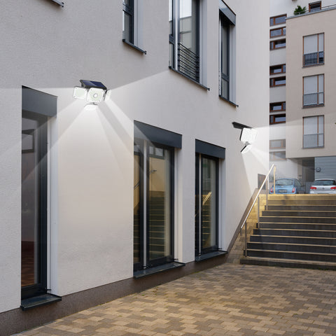Rilevatore di movimento per lampada solare da esterno, 4 teste 231 Luce solare da esterno a LED con telecomando Illuminazione esterna solare impermeabile IP65 3 modalità Spot Proiettore solare a LED da giardino Bianco freddo